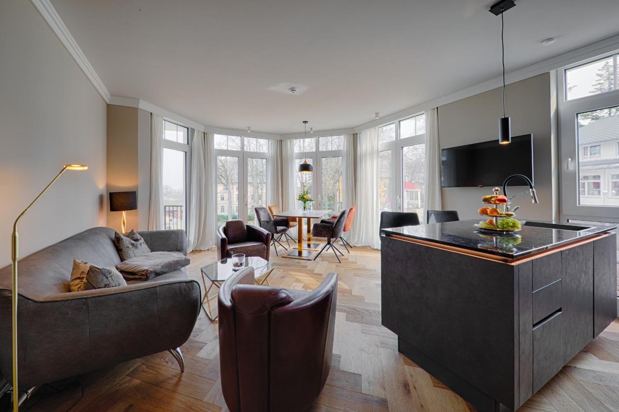 Meeressterne Schlossappartements Heringsdorf Екстер'єр фото
